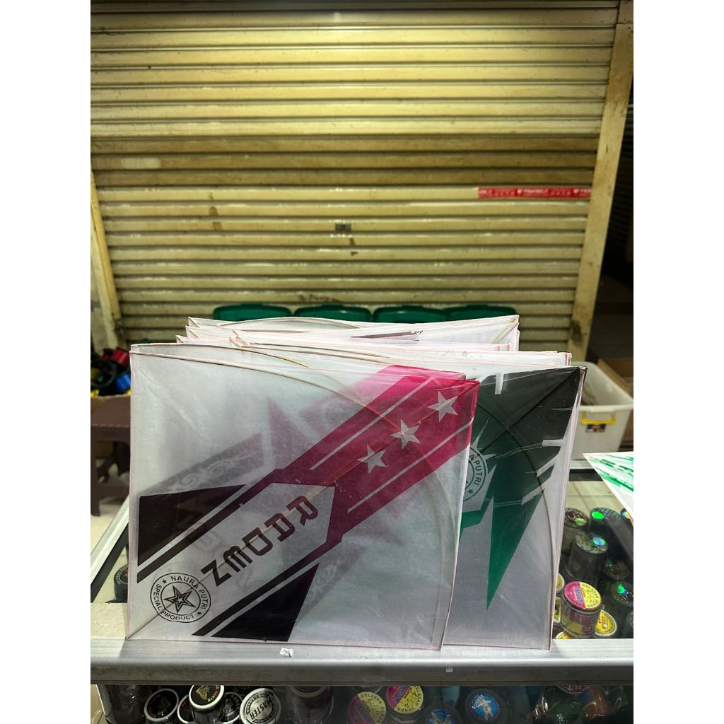 Layangan Sukhoi Standart