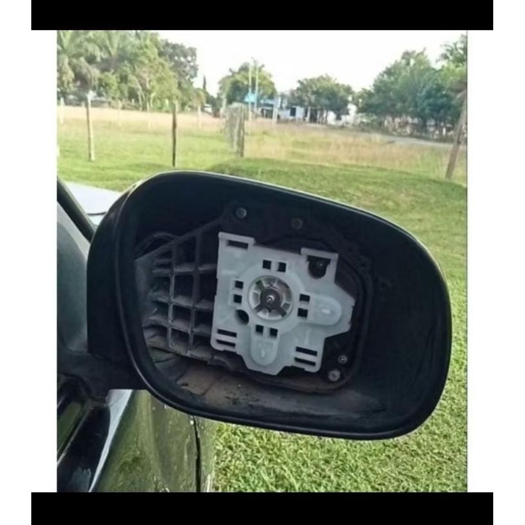 kaca spion Escudo 1.6 atau Escudo 2.0  Tahun 2004 2005 2006