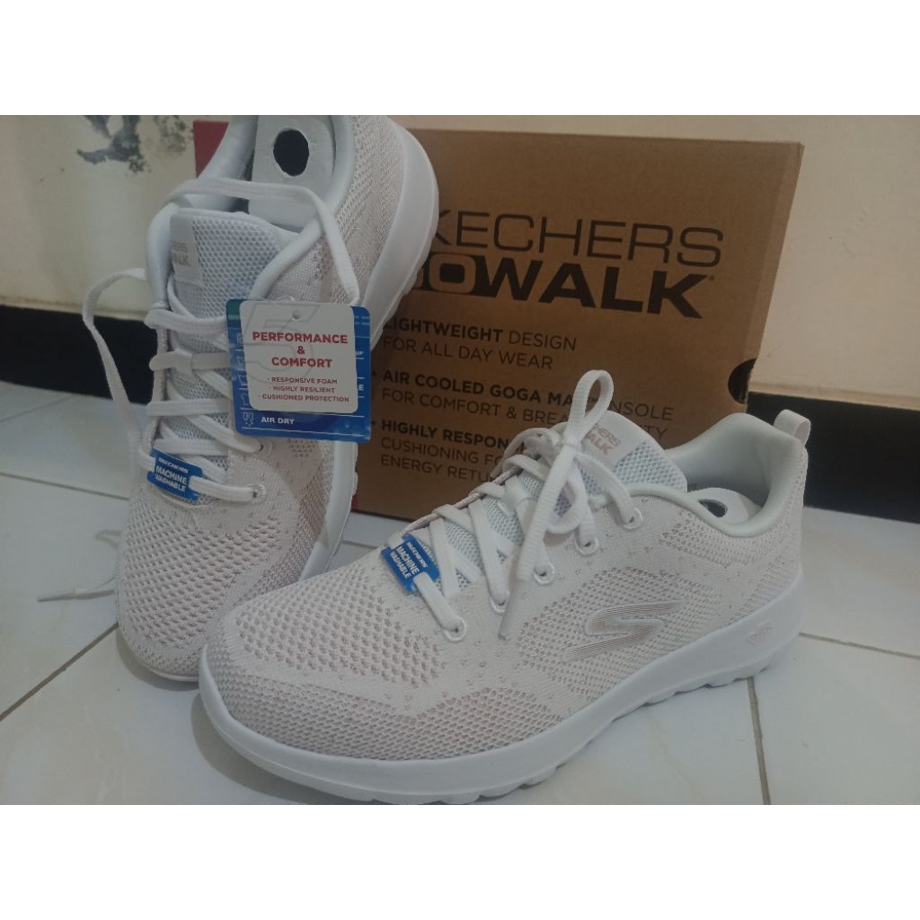 Sepatu Skechers Go Walk Joy(Women)