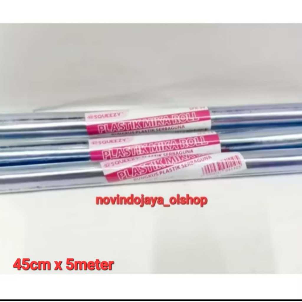 

PROMO.... SAMPUL PLASTIK MIKA SQUEEZY 1 ROLL 45CM X 5METER SPR-45 TERLARIS