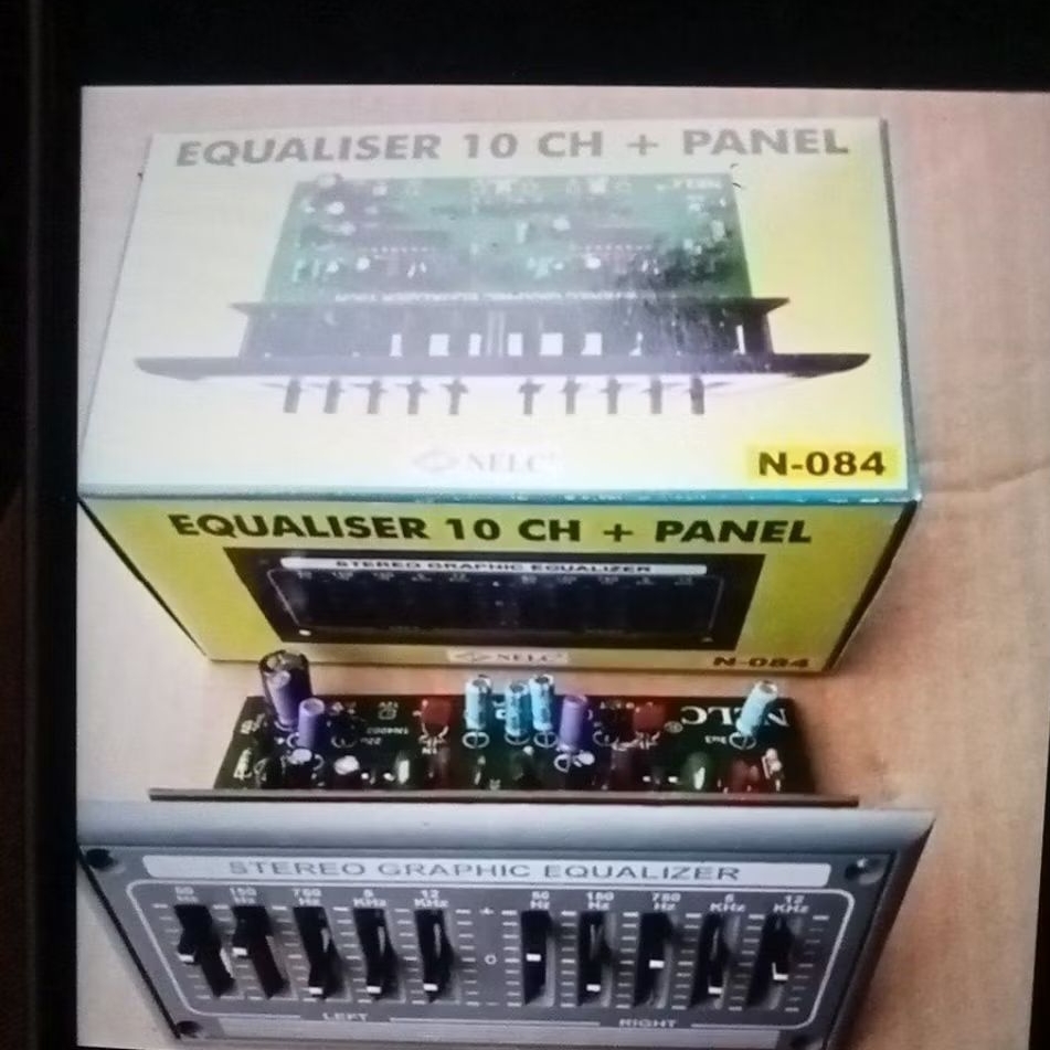 EQUALISER 10 CH + PANEL NELC 084
