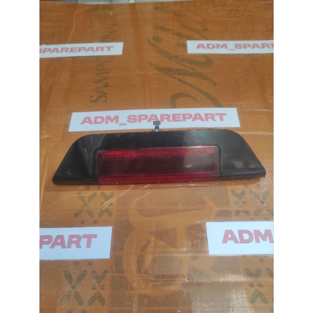 lampu spoiler Daihatsu Rocky original
