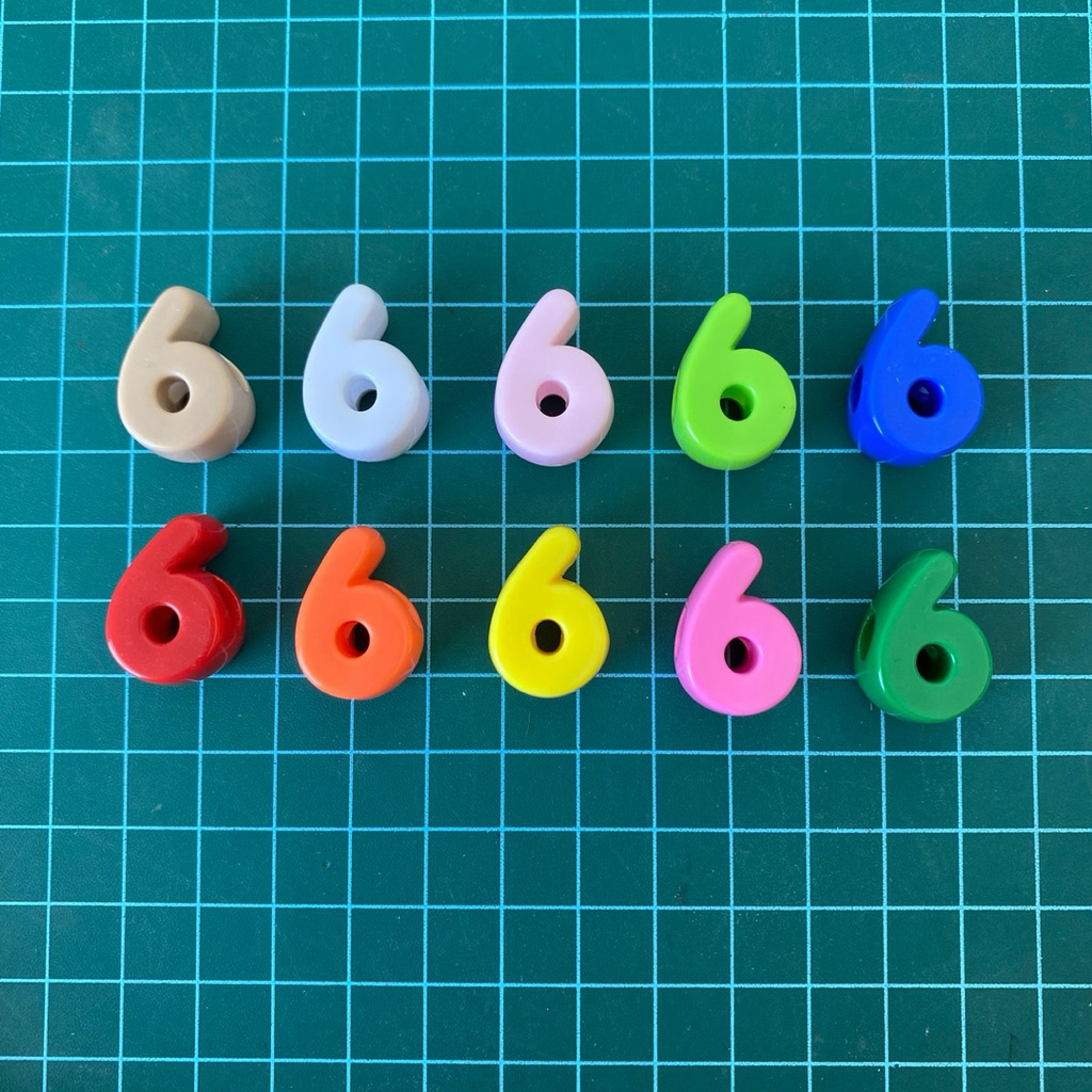 

(1 PCS) AKRILIK ANGKA 6 warna