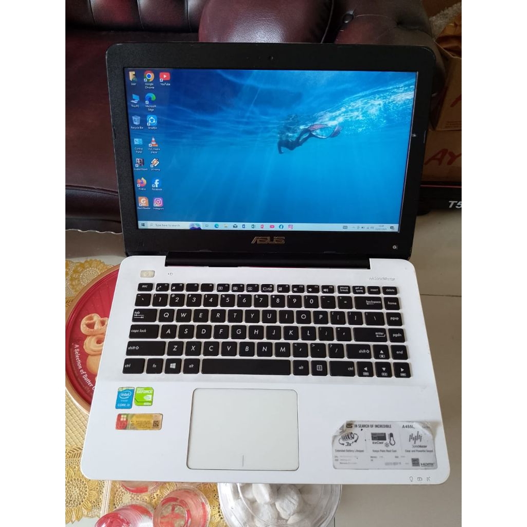 Laptop Asus A455 L ram 6 GB/ SSD 128 GB Processor Core i3 dual VGA NVIDIA Geforce 870M+ AMD Radeon 5
