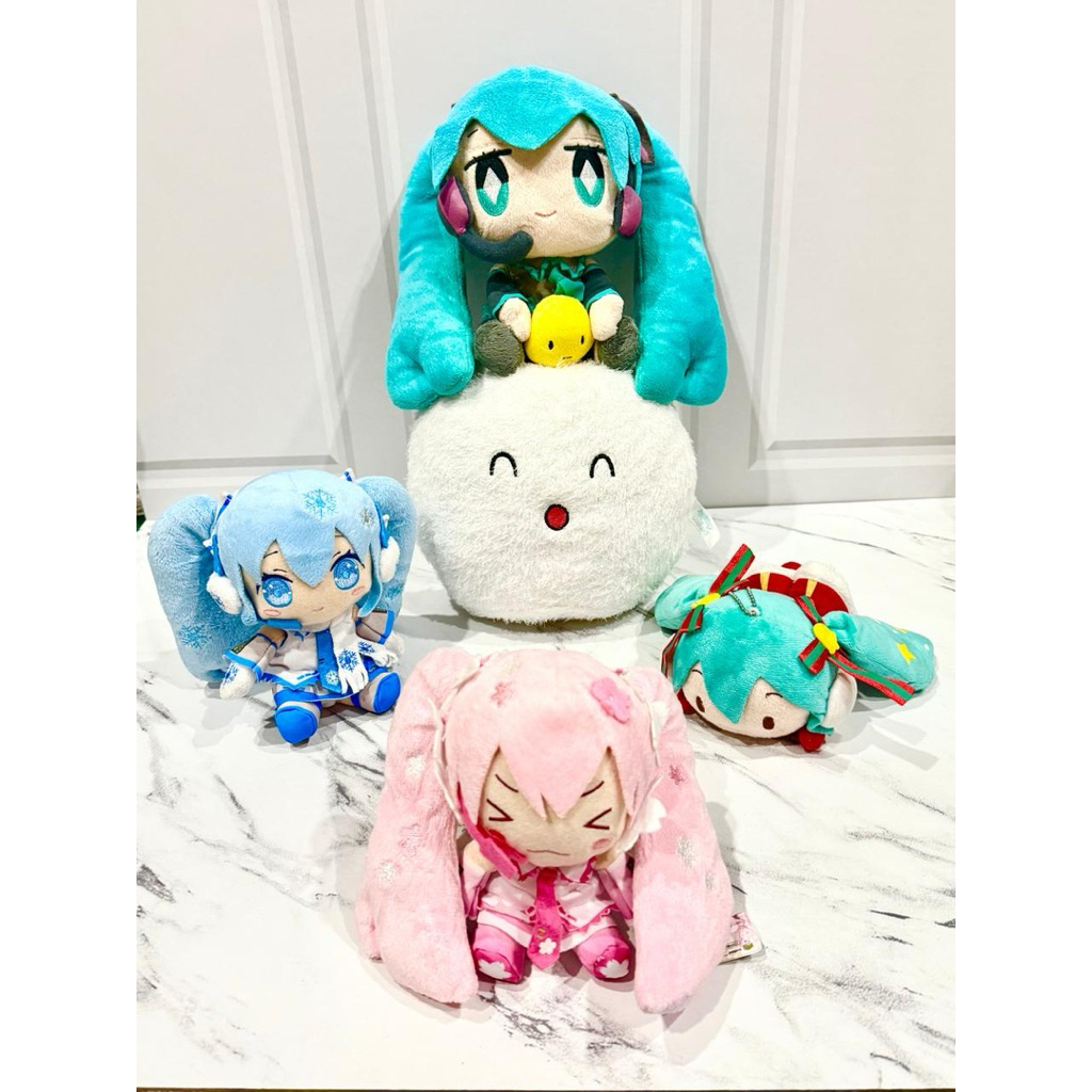 Boneka Plushie & Ganci Hatsune Miku di Atas Awan, Miku Biru, Miku Sakura & Miku Natal Taito