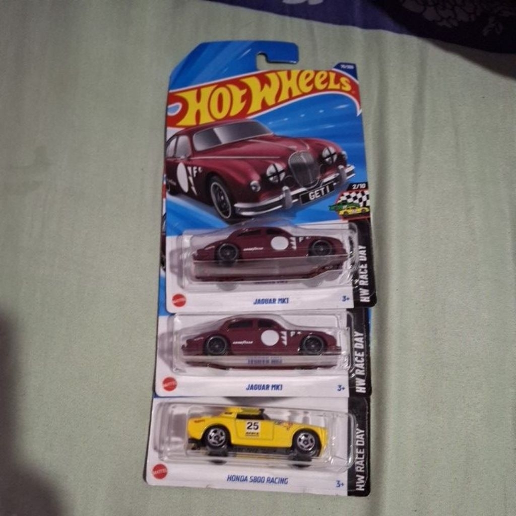 Diecast Hot Wheels seri HW Race Day