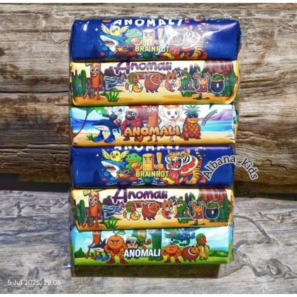 

Tepak Pensil Karakter Anomali