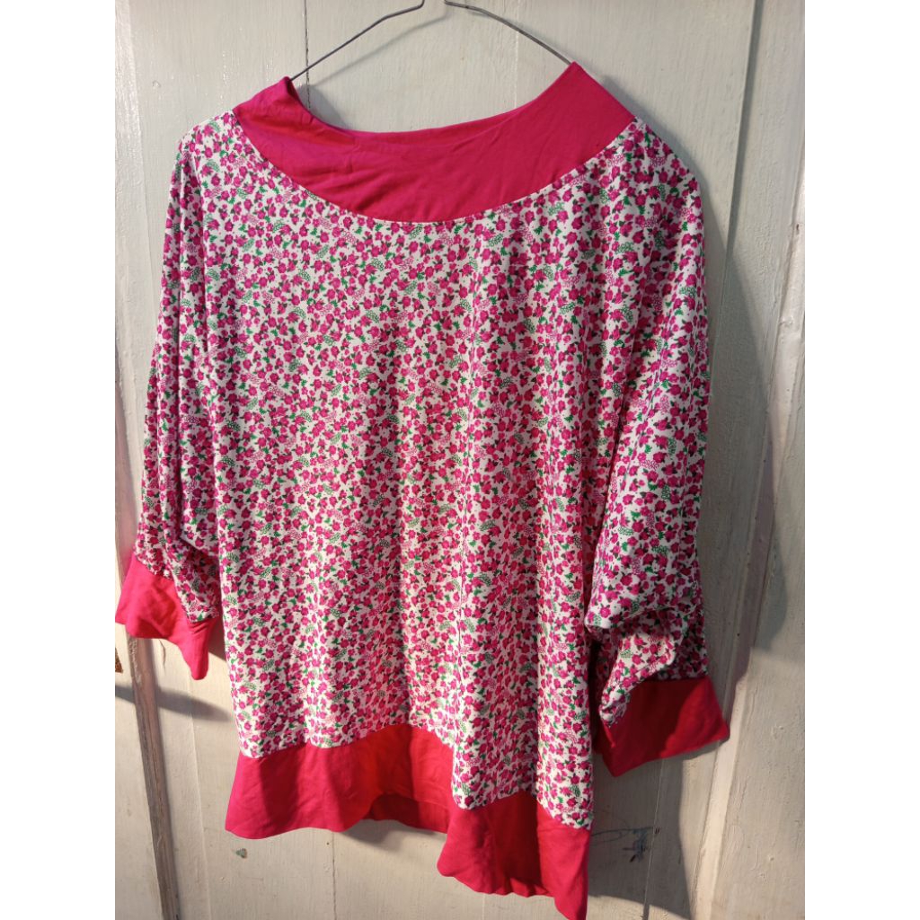 [PRELOVED] baju wanita model kelelawar motif bunga