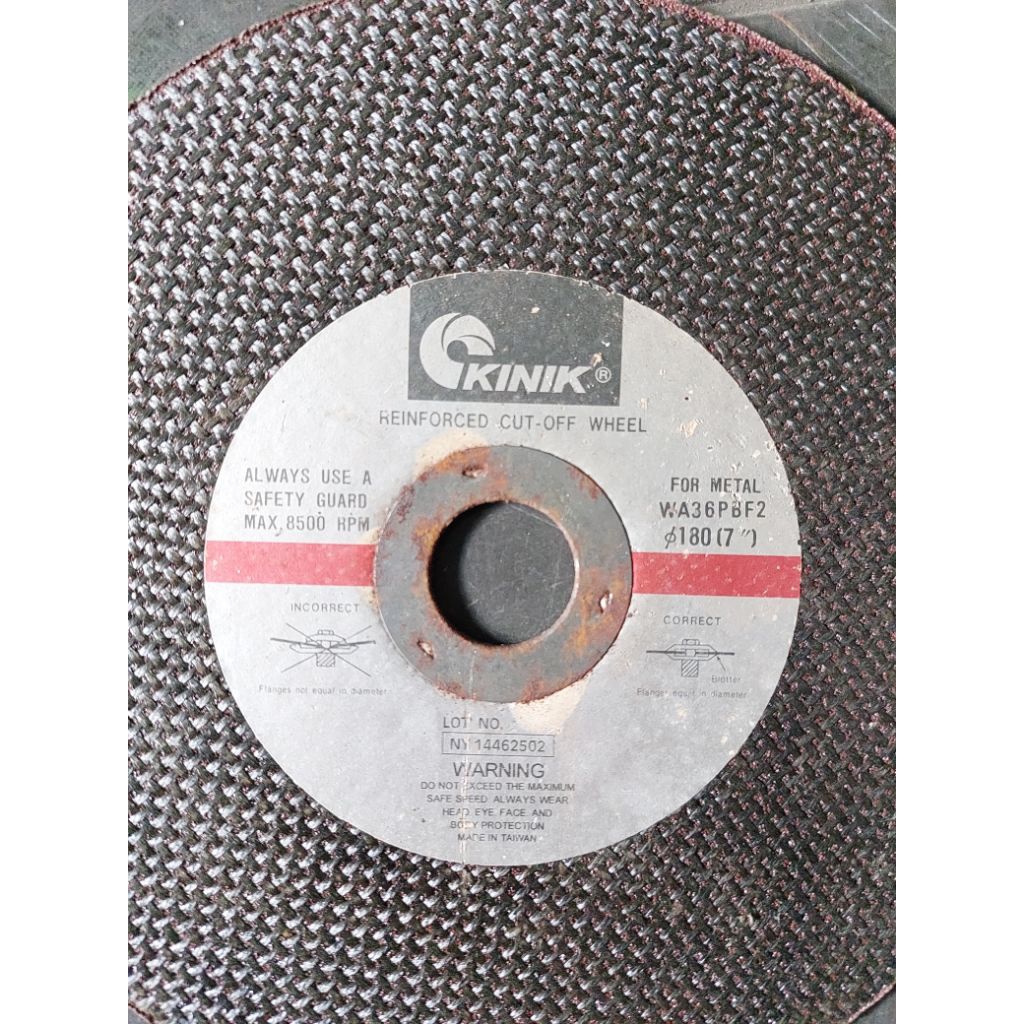 Batu Gerinda Potong Besi / Stainles 7" Inch KINIK ( BARU )