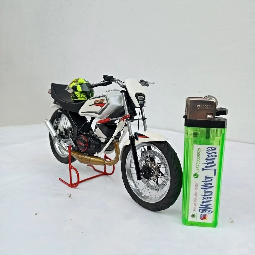 Diecast Miniatur Motor YAMAHA RX King Custom, Skala 1:12 Handmade