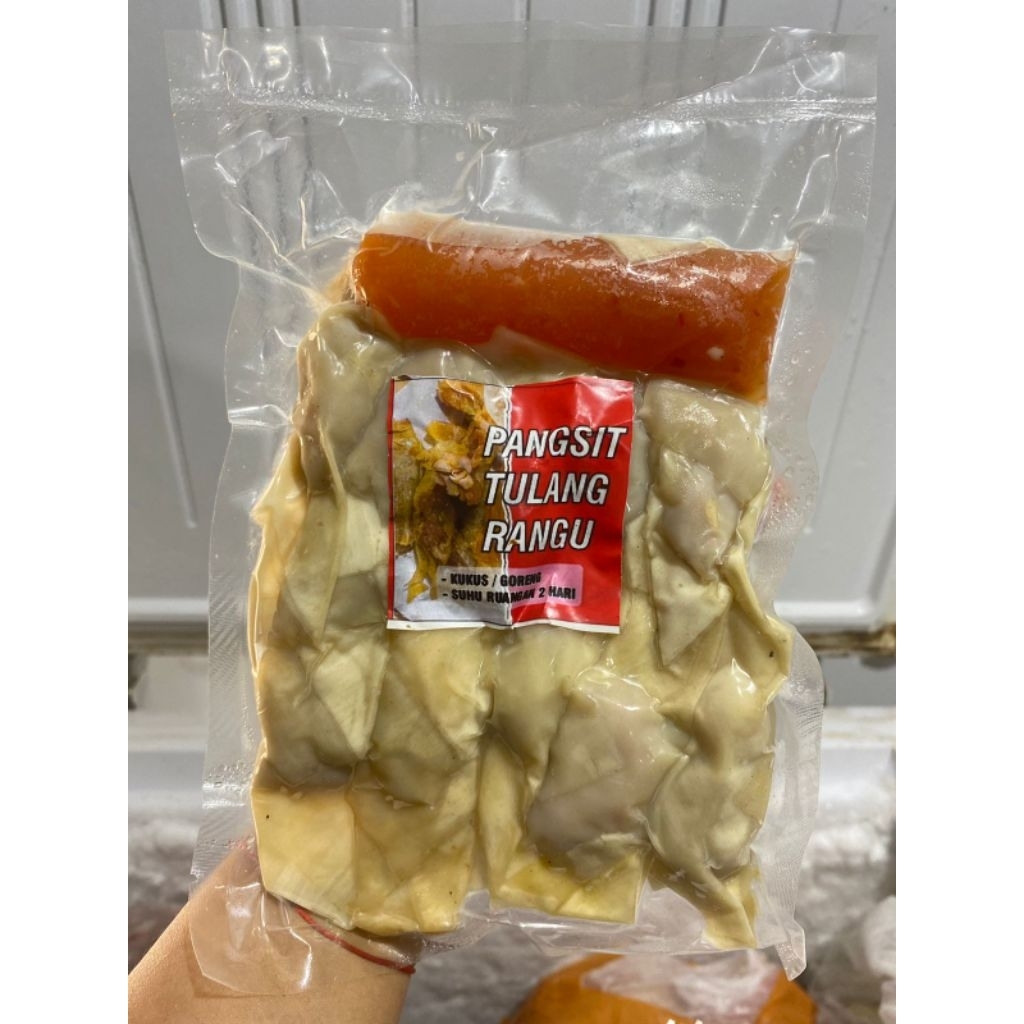 

pangsit ayam tulang rangu 1pack isi 10 + saos kemasan vacum frozen kirim instan