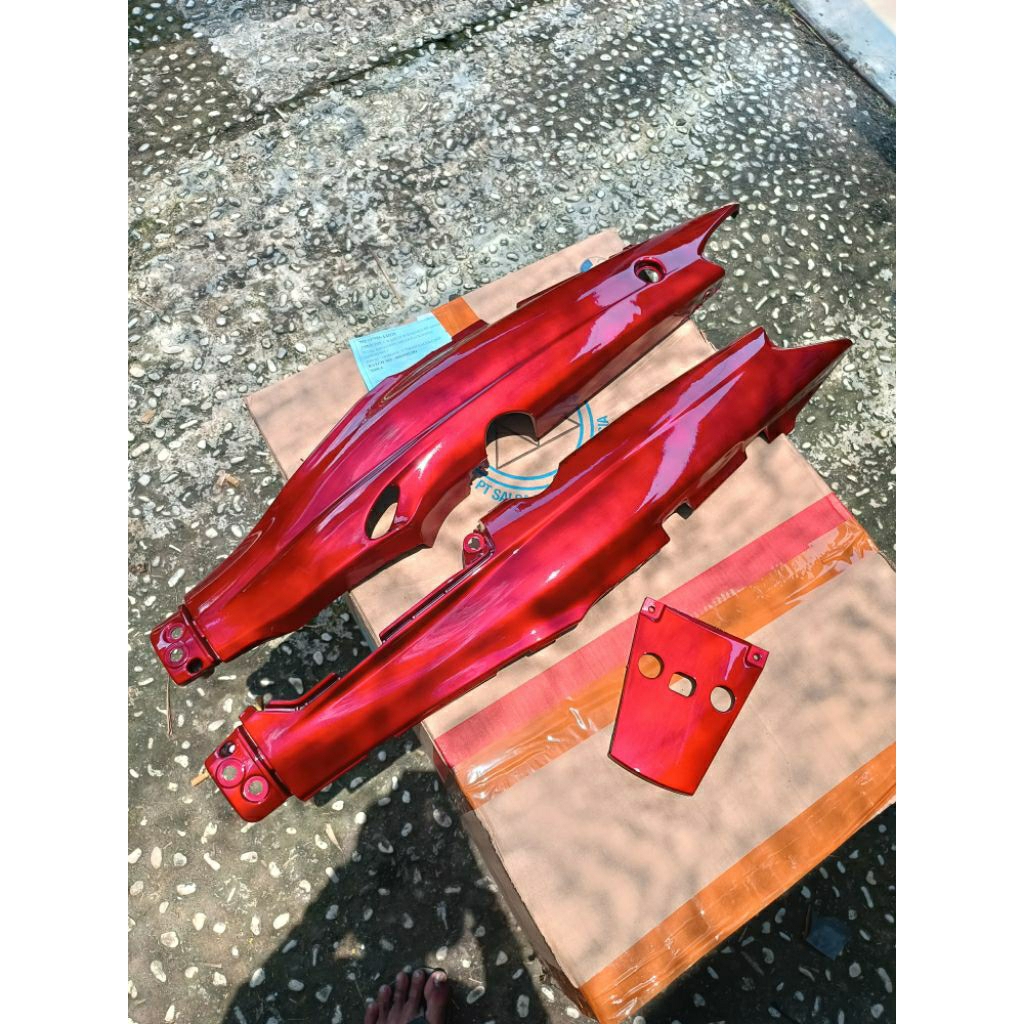 cover Body Fiz R set pet body Warna merah Maron