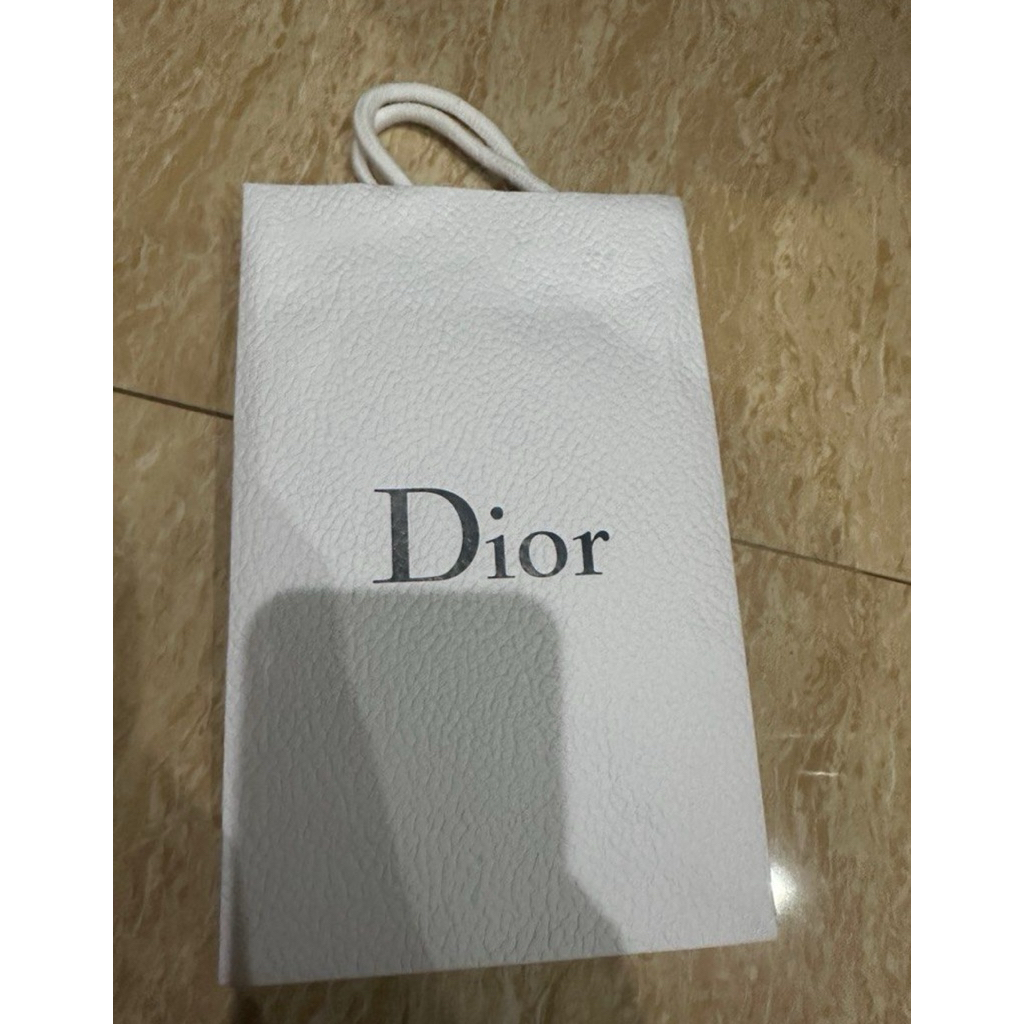 

paperbag dior kecil
