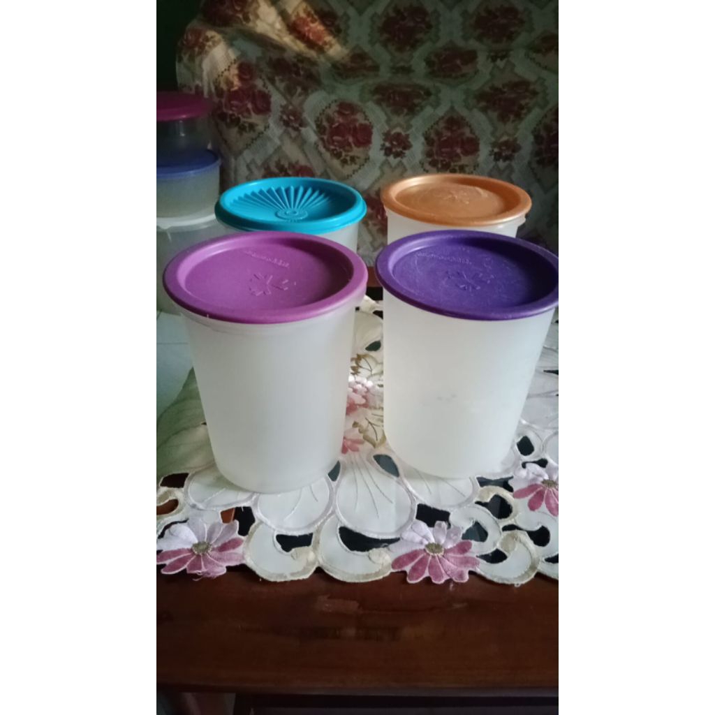 Toples Tupperware second, satuan