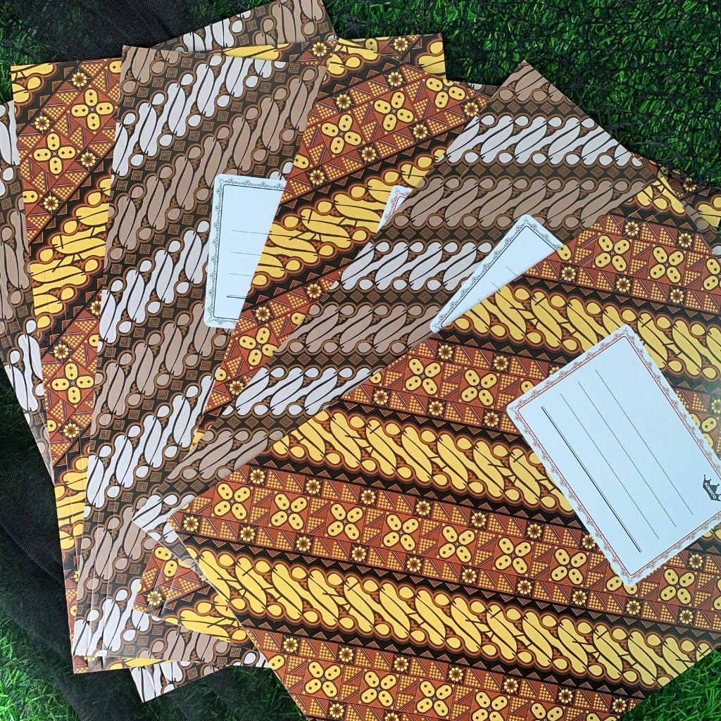 

Map Dokumen Elegan dengan Label Nama Map Kertas Motif Batik Folio F4 Kingco