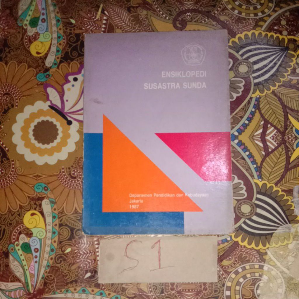 BUKU ENSIKLOPEDI SUSASTRA SUNDA