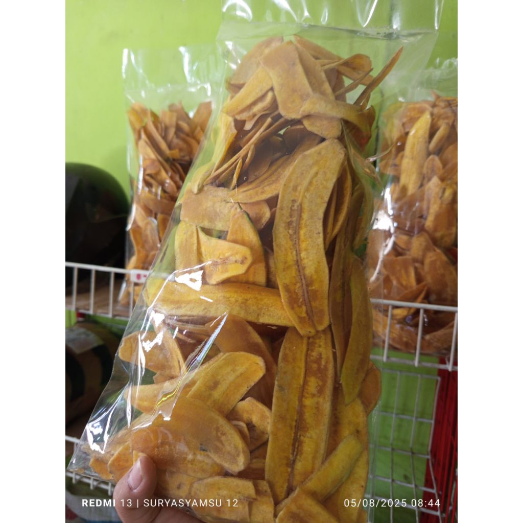 

COD 1KG KERIPIK PISANG RAJA NANGKA GURIH ASIN SUPER RENYAH