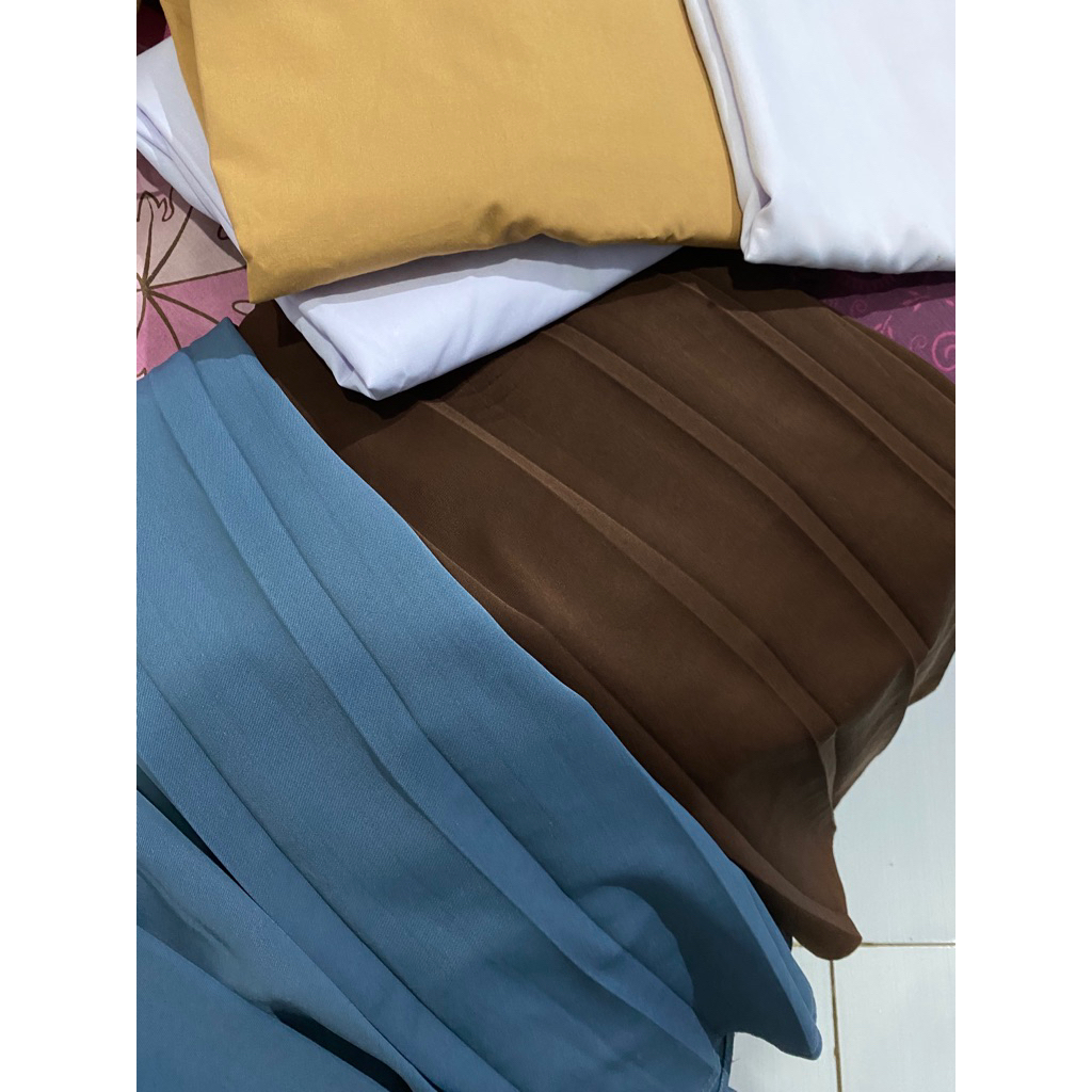 PRELOVE SERAGAM/ROK SEKOLAH