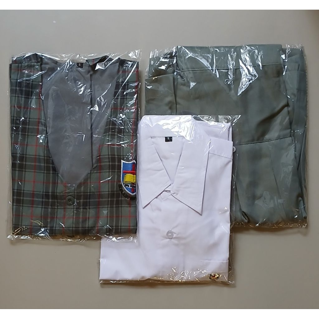 Seragam SMA BPK Penabur 1set SIZE S