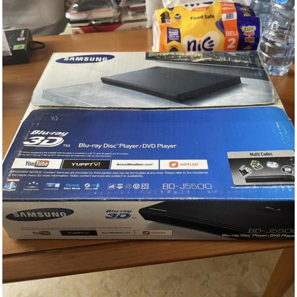 Dvd BLURAY SAMSUNG BD J 5500 FULL HD BLURAY DISC DAN 3D FULL HDMI GARANSI