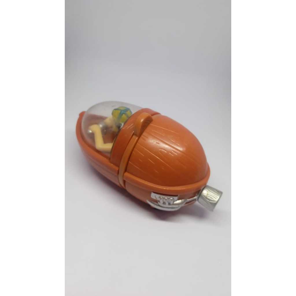 figur mainan one piece dari happy meal mcdonalds