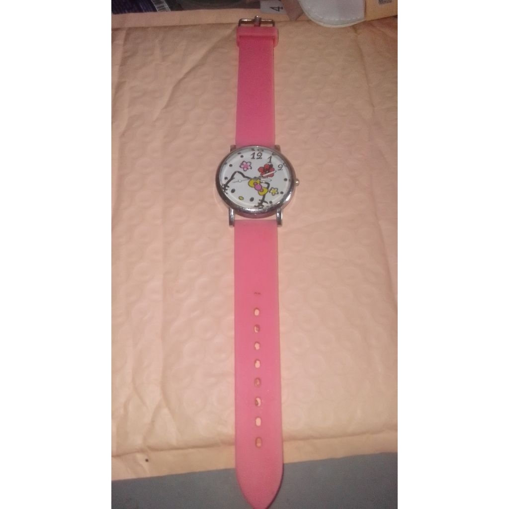 Jam tangan hello kitty