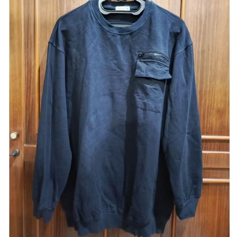 Sweater Hitam Oemo