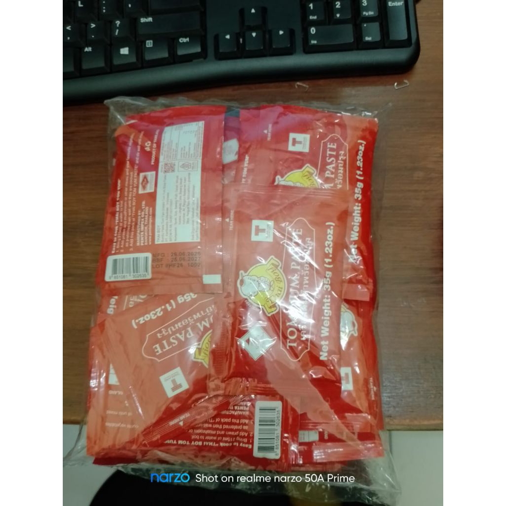

Thai Boy Tom Yum Paste sachet 35 x 35 gr