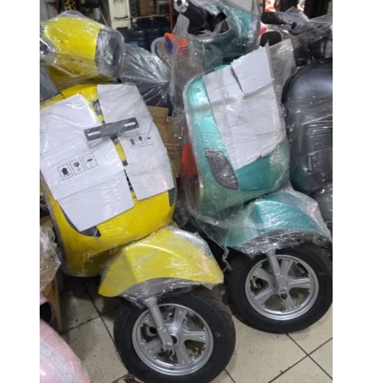 MOTOR LISTRIK VESPA EXOTIC SPRINTER AT