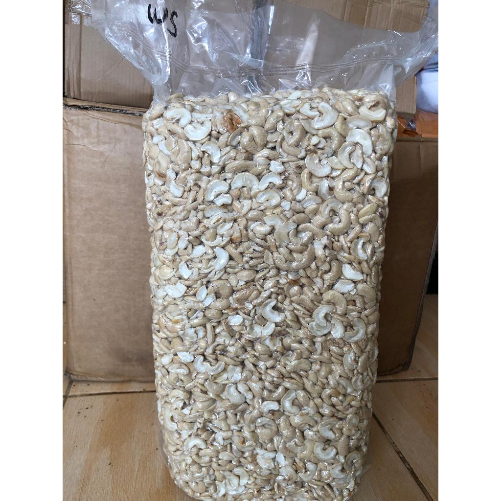 

Kacang Mede Mentah Pecahan Belah 2 - 100kg