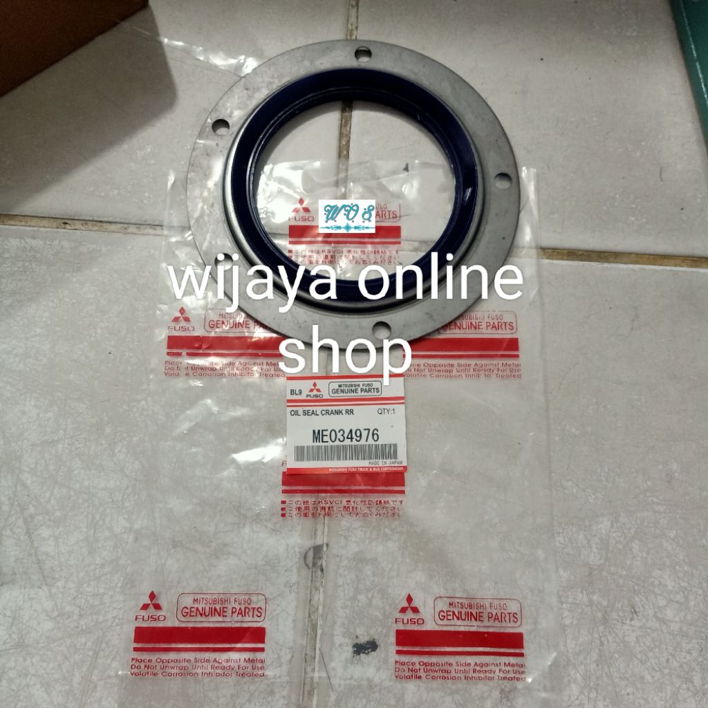 oil seal crankshaft rear ME034976