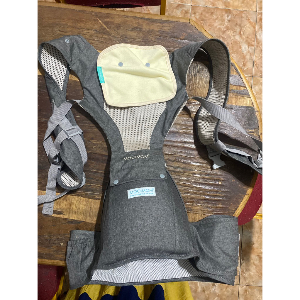 Preloved | Mooimom gendongan bayi