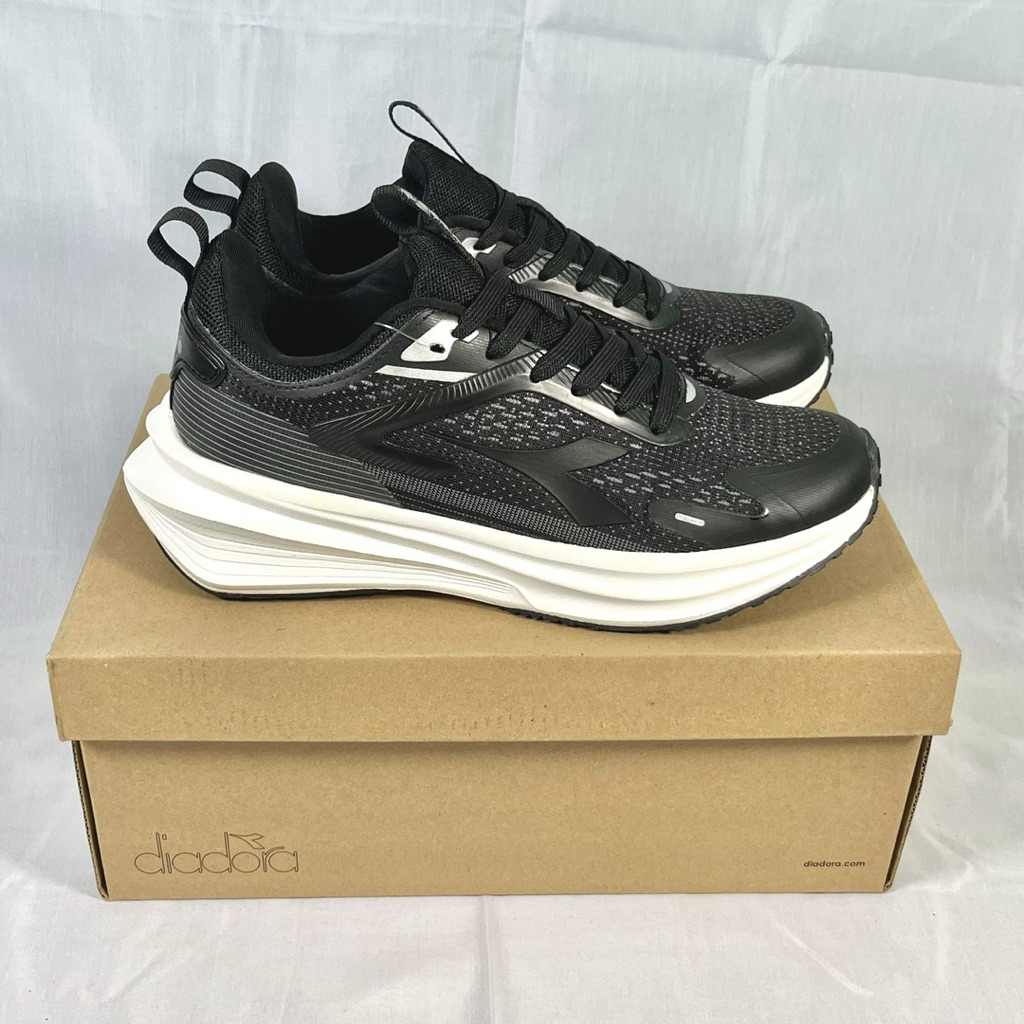 Diadora Hustle Men Shoes Original