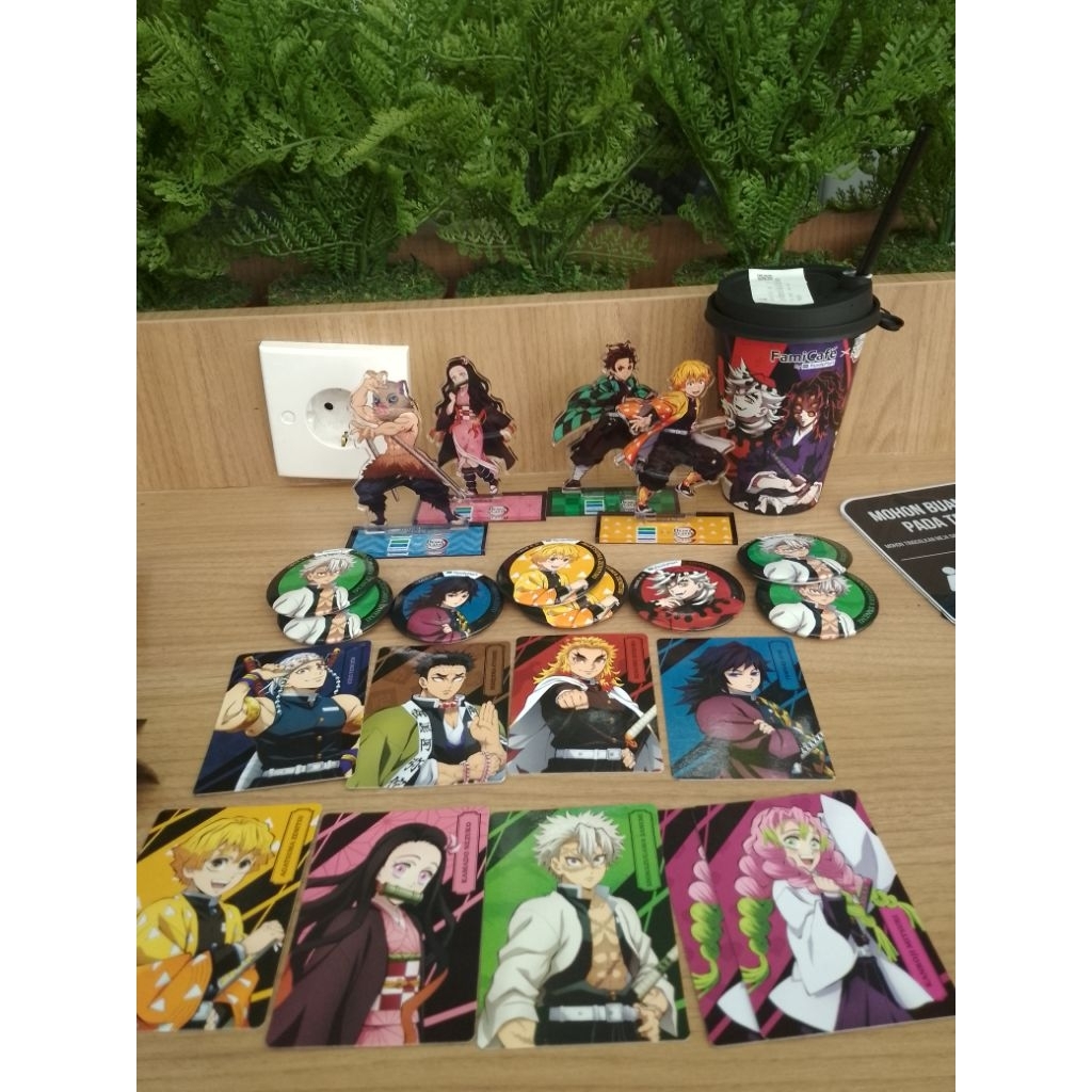 Family mart  x Demon slayer merchandise