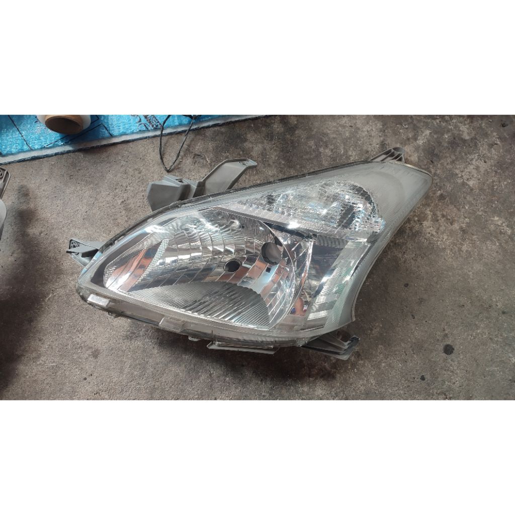 Headlamp Lampu Depan Avanza Xenia 2012 2013 2014 kiri Original