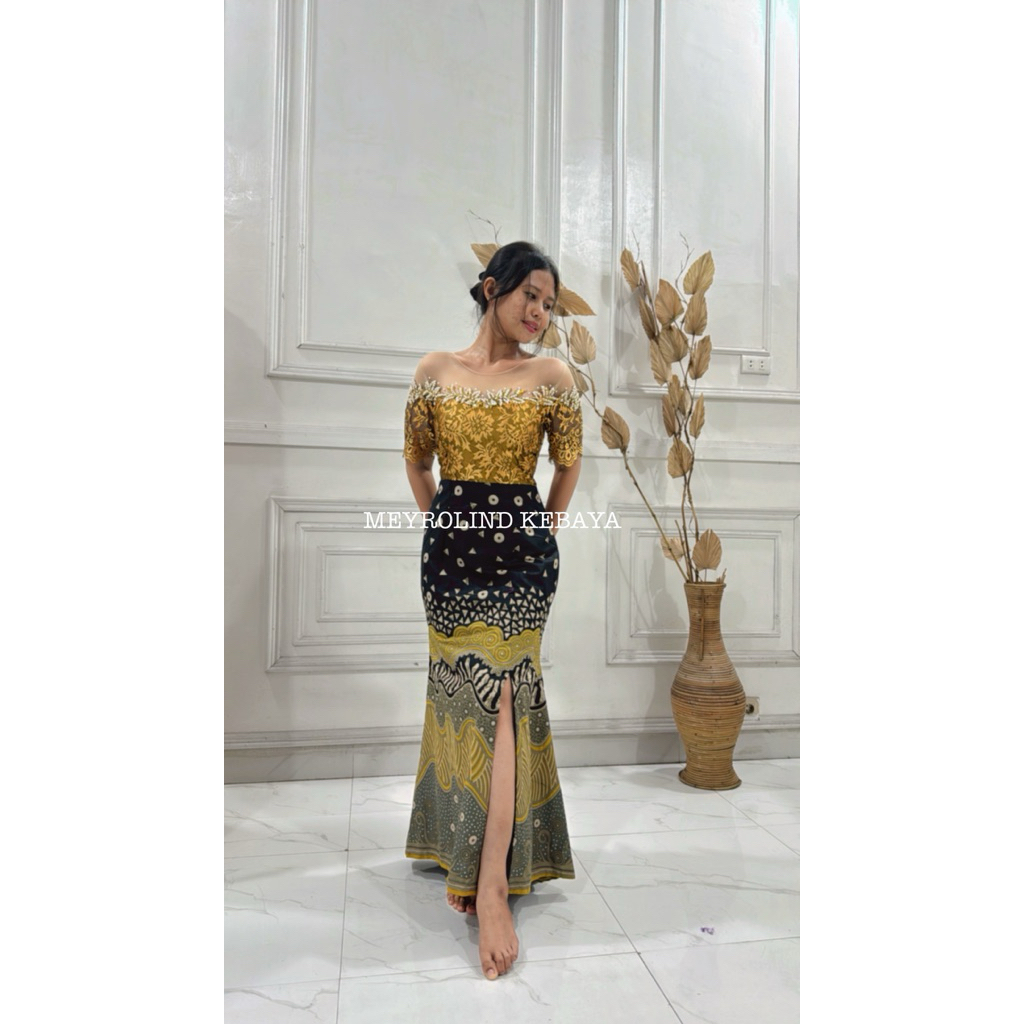 LONGDRESS KEBAYA / MEYROLIND KEBAYA / CUSTOM DRESS / JAHIT / KEBAYA PREMIUM