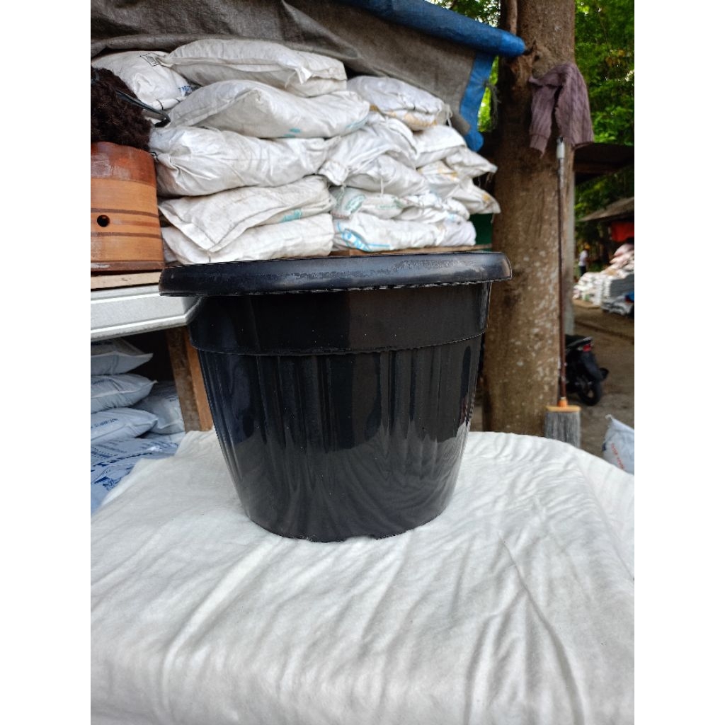 pot minimalis grace 35 hitam