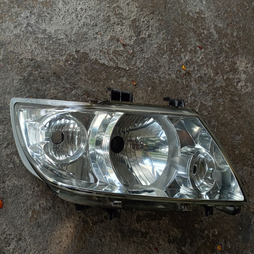 Headlamp Isuzu Panther Touring / lampu depan isuzu panther touring ori copotan