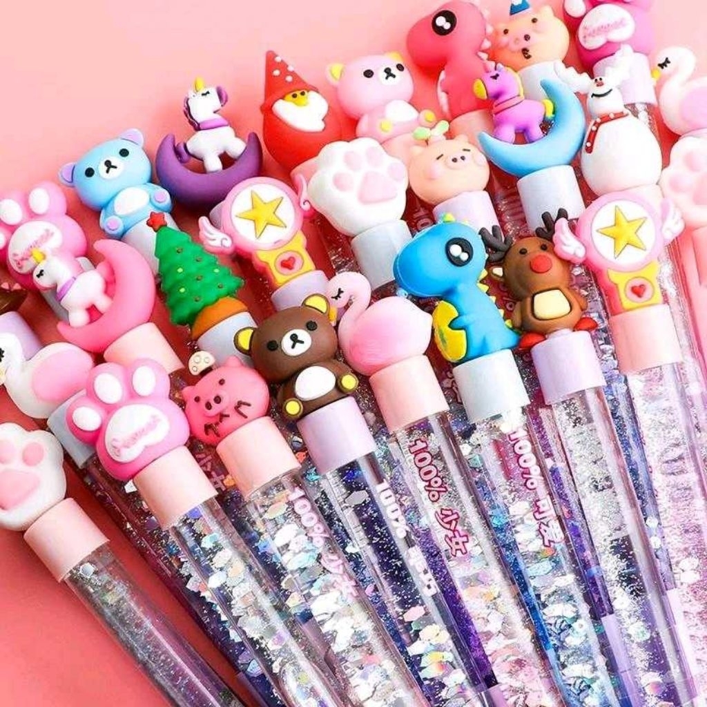 

Pena gliter kop karakter dan pena biasa