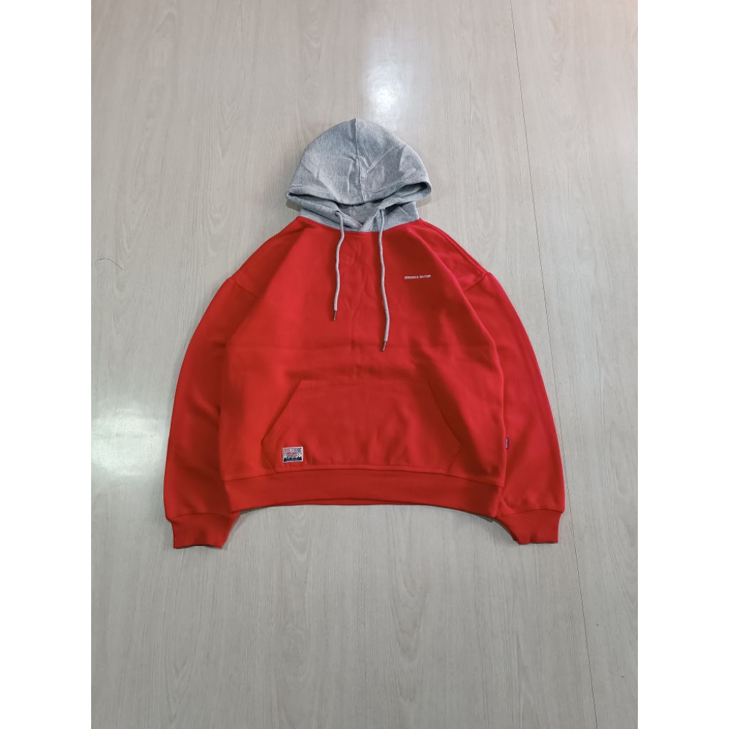 GROOVE RHYME  HOODIE  RED