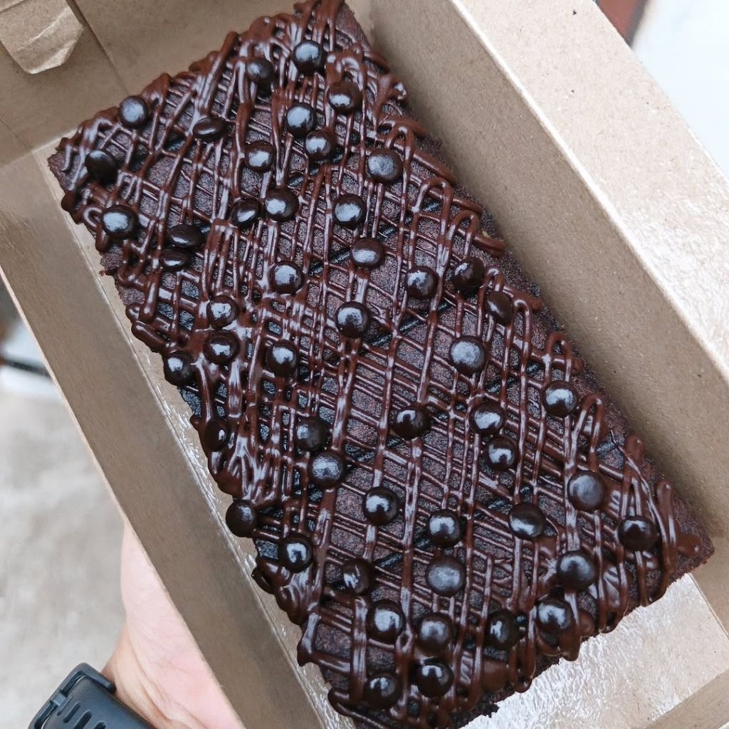 

Brownies Kukus/ukuran 18*9/bisa request tulisan