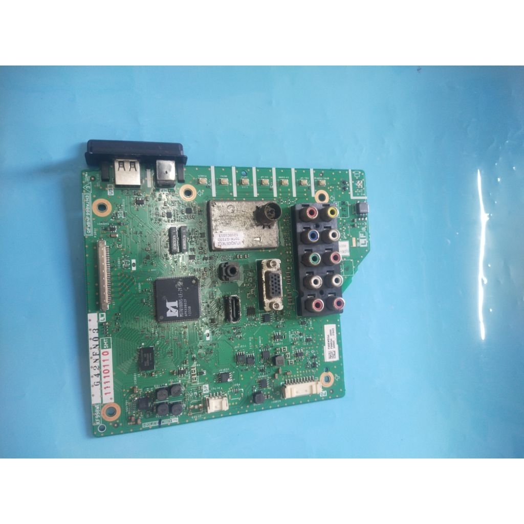 MB tv led sharp 32in