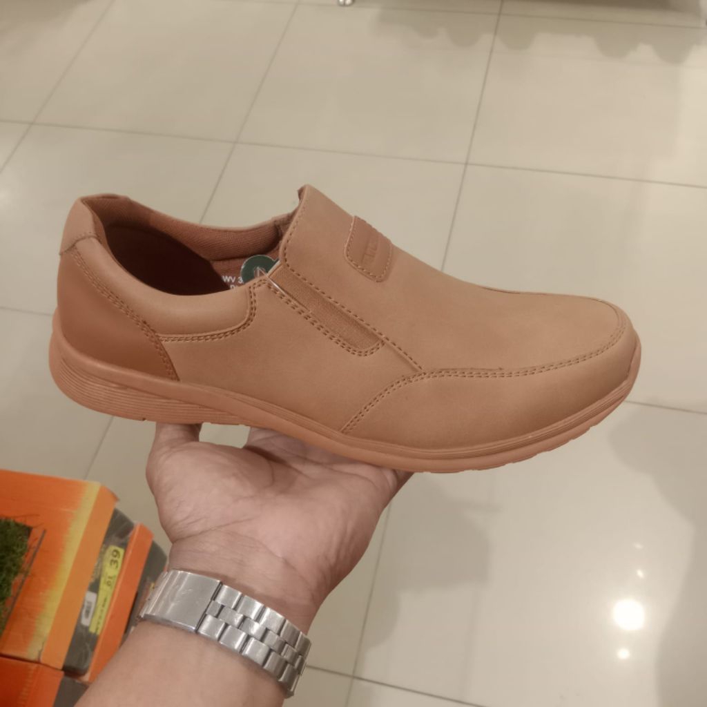 WATCHOUT SEPATU PRIA KEKINIAN ORIGINAL