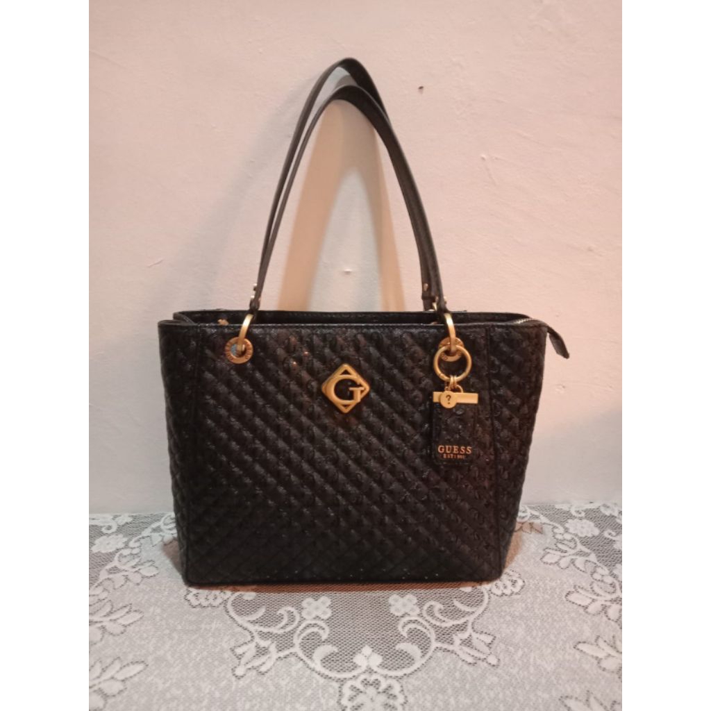 TAS GUESS ORIGINAL WANITA - NERINA SMALL NOEL TOTE