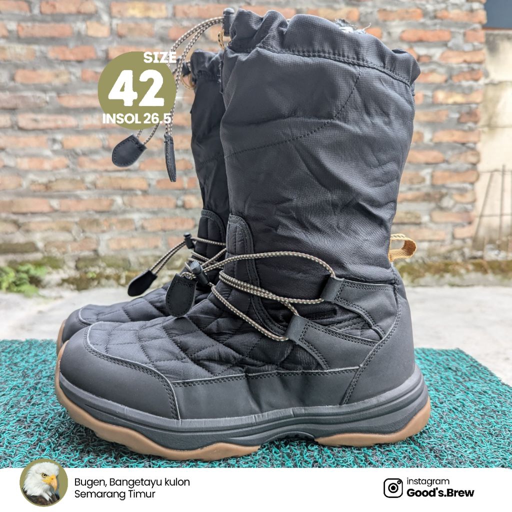 SEPATU GUNUNG OUTDOOR TINGGI BAHAN PARASUT SIZE 42 INSOL 26.5 (SECOND ORIGINAL)