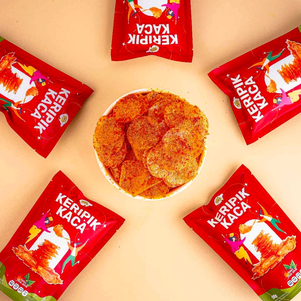 

Geli Chips - Basreng Bakso Goreng / Makaroni / Keripik Kaca (Kripca) / Seblak / Tempe Original Pedas Daun Jeruk 50 gr