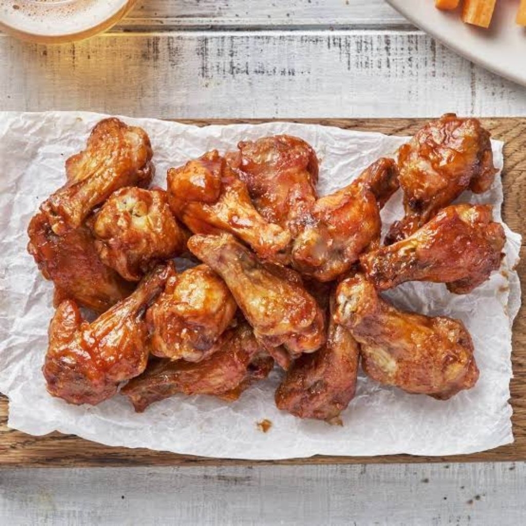 

SPICY WING (SAYAP AYAM BUMBU) PIZZA H*T GRM BENTO