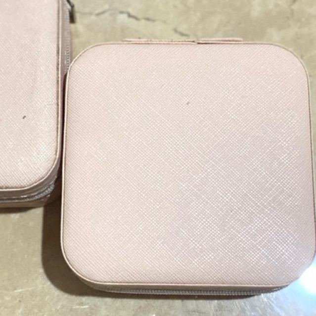 Kotak Perhiasan Preloved