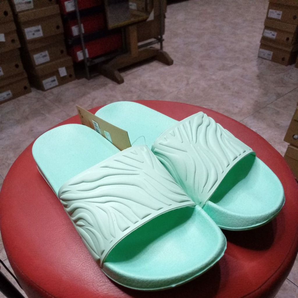Diadora sandal slip cewek mint