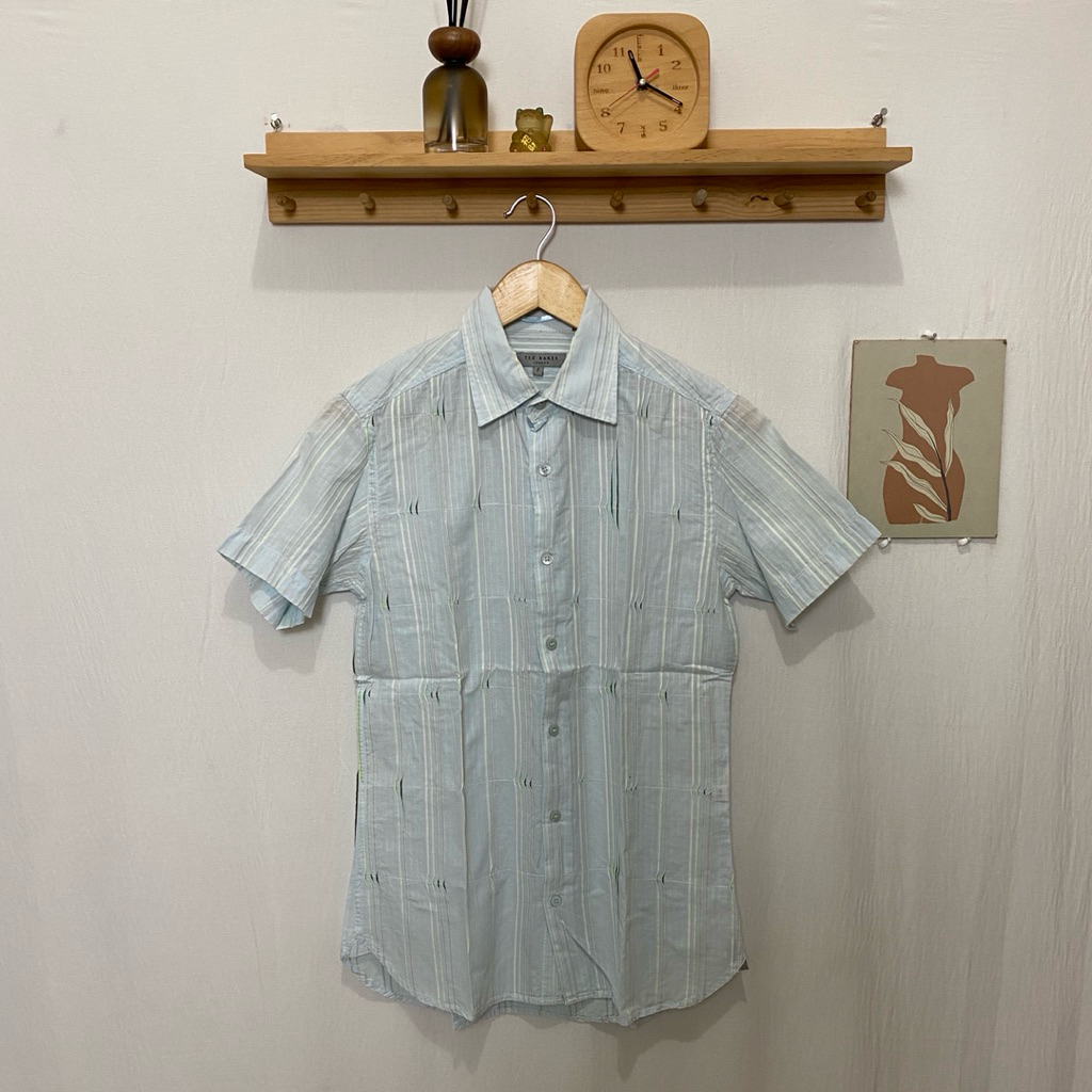 kemeja pendek pria TED BAKER original size 2 kondisi bagus